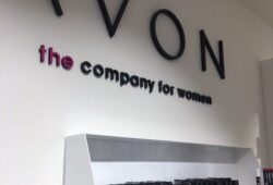 Avon, Brandolini nouveau GM Italie et Méditerranée