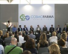 Une conférence sur les pharmaciens et les cosmétiques à Cosmofarma