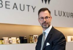Pepe Jeans Londres en Italie avec beauté et luxe
