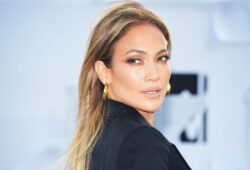 Jennifer Lopez fera ses débuts dans les soins de la peau