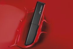 Shiseido pousse sur J Beauty et reprend le maquillage