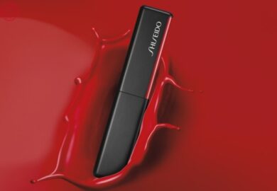 Shiseido pousse sur J Beauty et reprend le maquillage