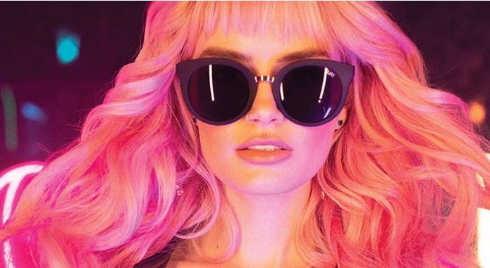 Benefit lance des lunettes avec Quay Australia