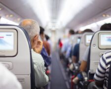 Peur de l&rsquo;avion : médicaments,stage, hypnose… Astuces pour la surmonter