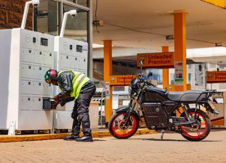BII investit 5 millions $ dans ARC Ride pour déployer 5000 motos électriques au Kenya