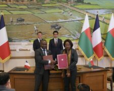 M. Emmanuel Macron, à Madagascar accompagné d&rsquo;une délégation de parlementaires (Images)