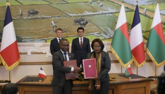 M. Emmanuel Macron, à Madagascar accompagné d&rsquo;une délégation de parlementaires (Images)