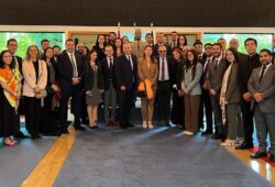 À la Résidence de France à Rabat, l’ambassadeur a eu le plaisir d’accueillir les 34 élèves de l’ENSA Maroc qui partiront en stage dans les préfectures françaises (Images)