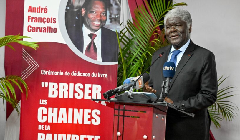 le livre éponyme de André Carvalho présente le parcours d’un homme déterminé à briser les chaînes de la pauvreté (Images)