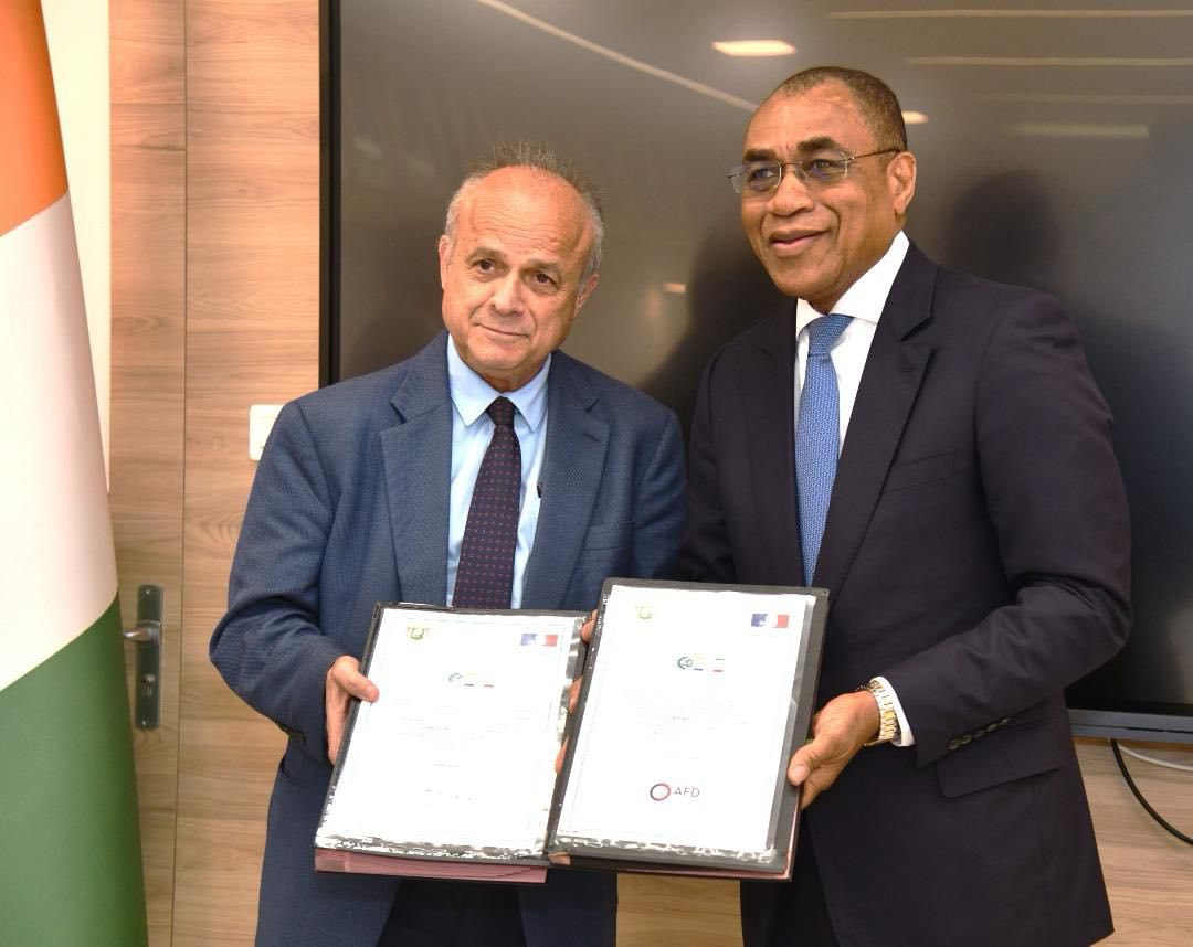 La France et la Côte d’Ivoire renforcent leur partenariat avec 3 nouvelles conventions signées (Images)