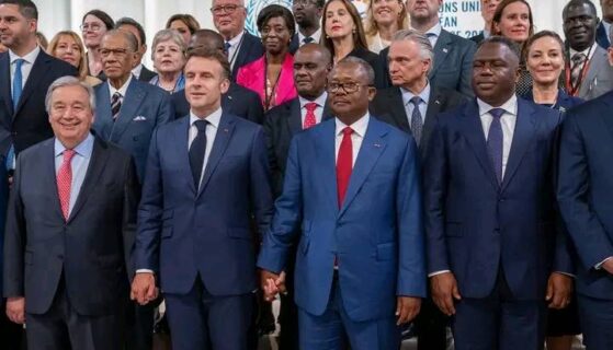 Emmanuel Macron a affirmé qu&rsquo;il veut aider l&rsquo;économie Africaine à se relever lors du sommet sur l&rsquo;océan à Nice en France (Images)