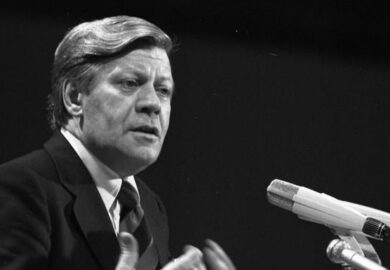 Biographie : Helmut Schmidt (1918-2015)