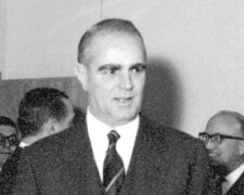 Biographie : Konstantinos Karamanlis, artisan de l&rsquo;adhésion de la Grèce à la CEE (1907-1998)