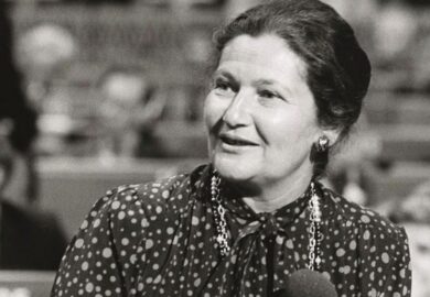 Biographie : Simone Veil, première femme présidente du Parlement européen (1927 – 2017)
