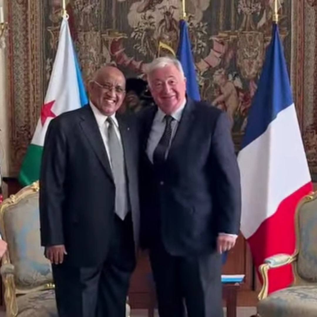 Le président du Sénat français reçoit le chef du parlement djiboutien Dileita Mohamed Dileita