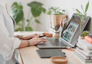 Télétravail : remis en question en Occident mais appelé à gagner du terrain en Afrique