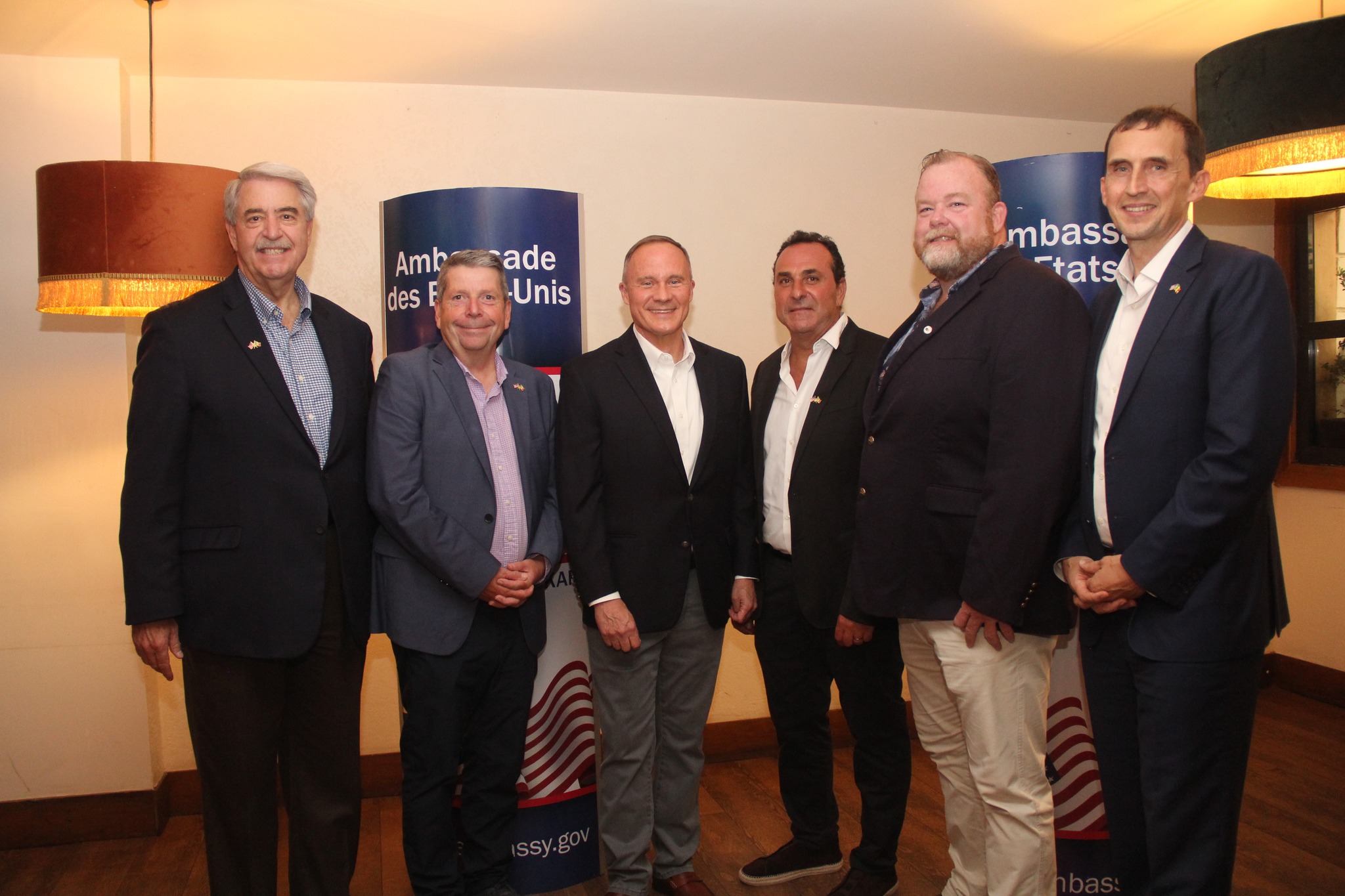L’Ambassadeur Raynor a eu l’honneur de participer au dîner de présentation de la U.S. Meat Export Federation avec leur partenaire local Beluga [Images]