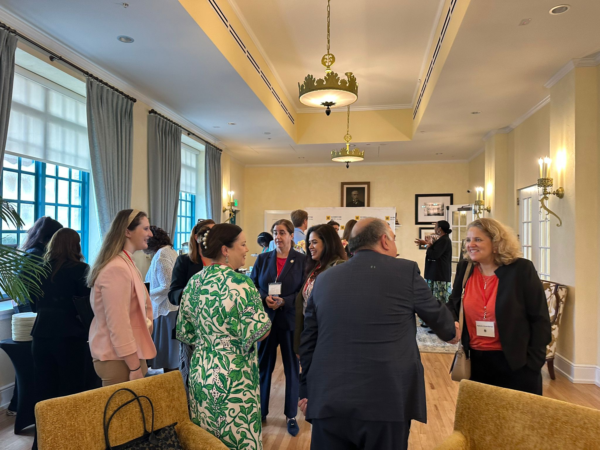 Katherine Fernandez Rundle, du bureau du maire Daniella Levine Cava, des consulats généraux du Canada, du Mexique et de la France, ainsi que des ONG et institutions clés…[Images]