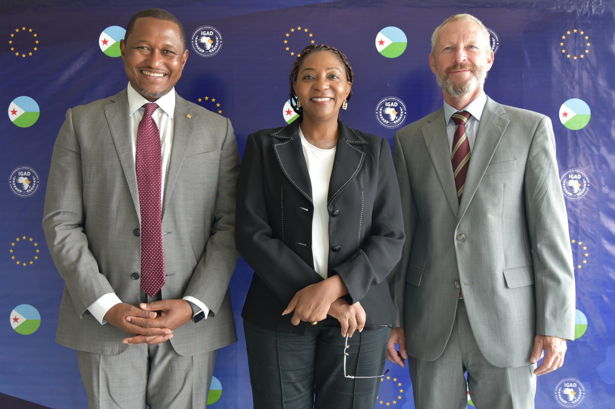 Le Chef de la coopération de l&rsquo;UE, Gerald Hatler, et M. Mamadou Dian Balde, Directeur régional du UNHCR à Djibouti