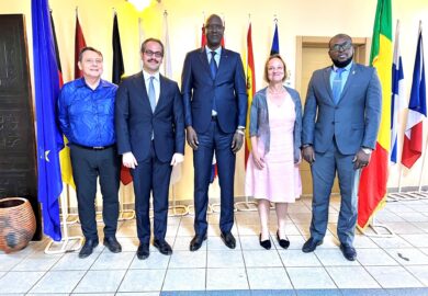 La Chargée d’Affaires de L&rsquo;Union européenne au Mali, a échangé avec Monsieur le Vérificateur général, à l’occasion d’une visite de courtoisie [Images]