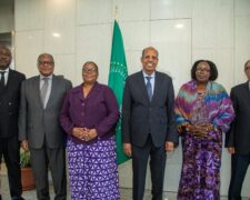 Le Président de la Commission de l&rsquo;Union Africaine (AUC), S.E. Mahmoud Ali Youssouf, s&rsquo;est entretenu ce matin avec les doyens des régions de l&rsquo;UA [Images]