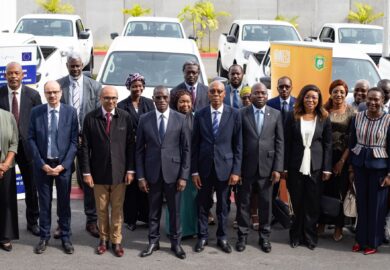 L&rsquo;Ambassadeur de l&rsquo;UE en Côte d’Ivoire a remis 10 véhicules au Ministère de l’Intérieur et de la Sécurité [Images]