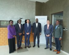 Côte d&rsquo;Ivoire : Pietro Lazzeri, chef du centre de prestations Coopération et développement économiques au SECO, a visité le data center de ST Digital [Images]