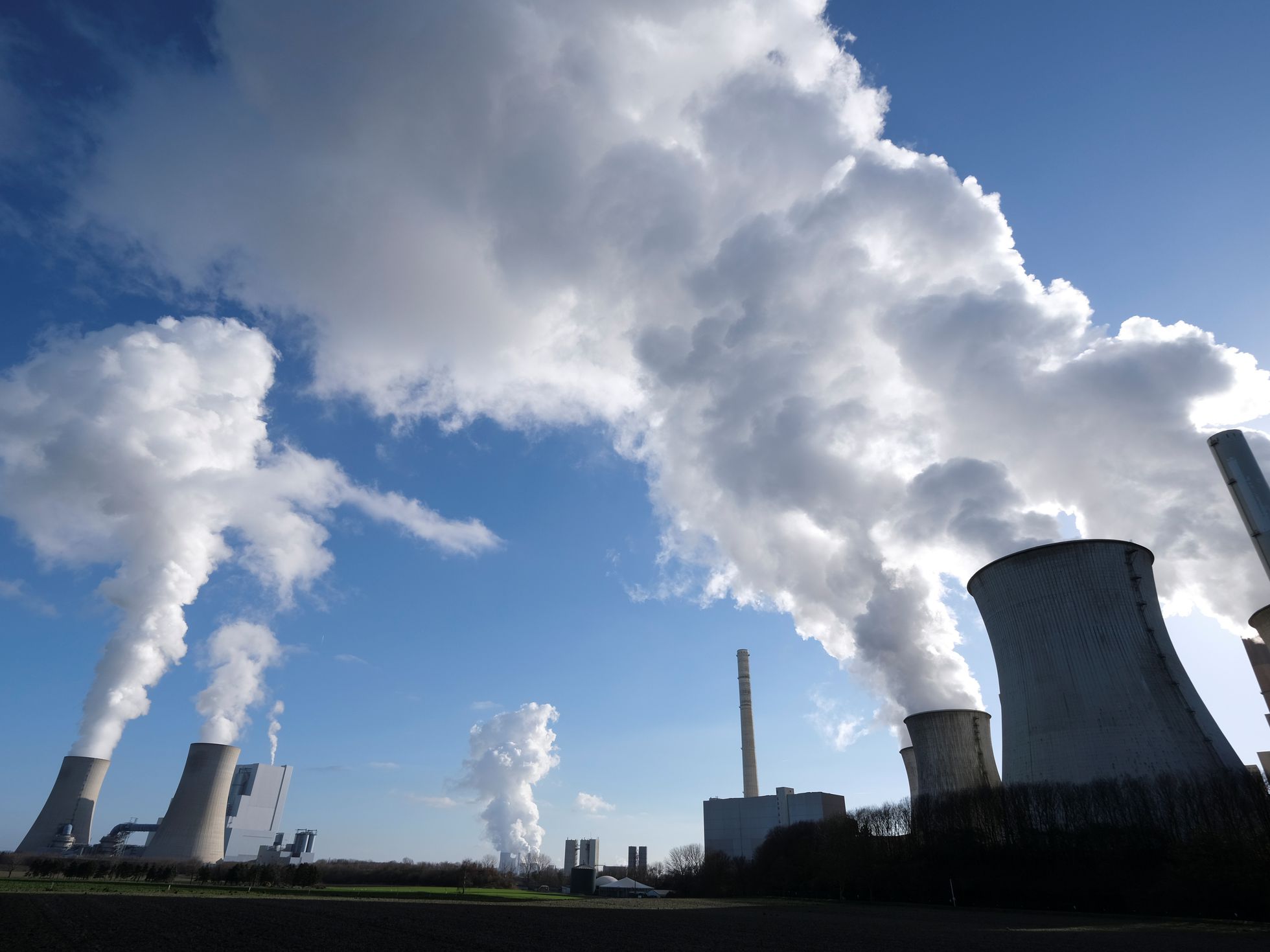Émissions de gaz à effet de serre : quels pays sont en avance (ou en retard) sur leurs objectifs climatiques pour 2030 ?