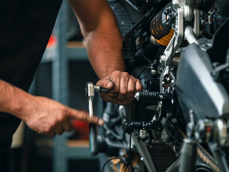 Comment entretenir une moto 3 roues achetée à Abidjan ?