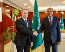 Le Président de la Commission de l&rsquo;Union africaine (UA), a reçu l&rsquo;Ambassadeur de la République d&rsquo;Azerbaïdjan en Éthiopie. (photos)