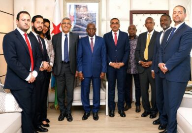 Djibouti – Le Premier ministre reçoit une importante délégation marocaine et de la Banque Islamique de Développement. (photos)