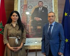 Saeed Belkacem avec Mme Wafa Jamali, pour échanger sur le rôle du soutien social pour sortir de la pauvreté au Maroc. (photos)