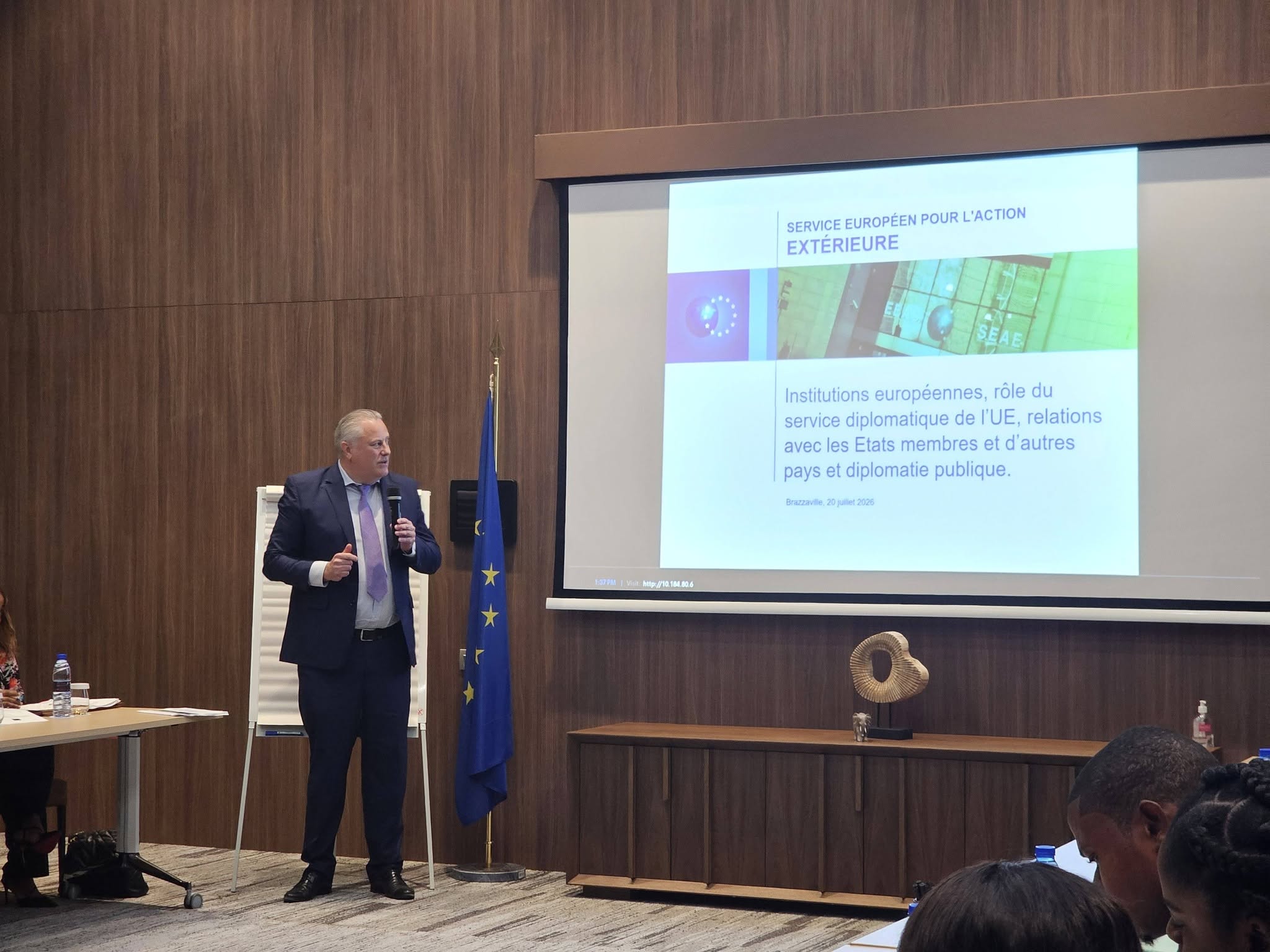 l&rsquo;Union européenne au Congo Brazzaville et les partenaires pour un séminaire d&rsquo;information consacré au fonctionnement de l&rsquo;Union européenne et au partenariat. (photos)