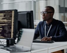 Quelles sont les cinq menaces cybernétiques émergentes auxquelles les entreprises sont le plus exposées ?