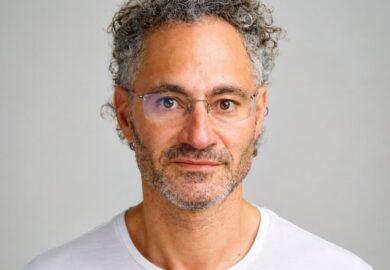 Alex Karp est en passe de devenir le premier milliardaire noir américain à atteindre une fortune de 20 milliards de dollars, grâce à la flambée des actions de Palantir.