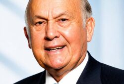 Les ventes Shoprite du milliardaire sud-africain Christo Wiese ont atteint 17 milliards de dollars et ont ouvert 262 magasins en un an