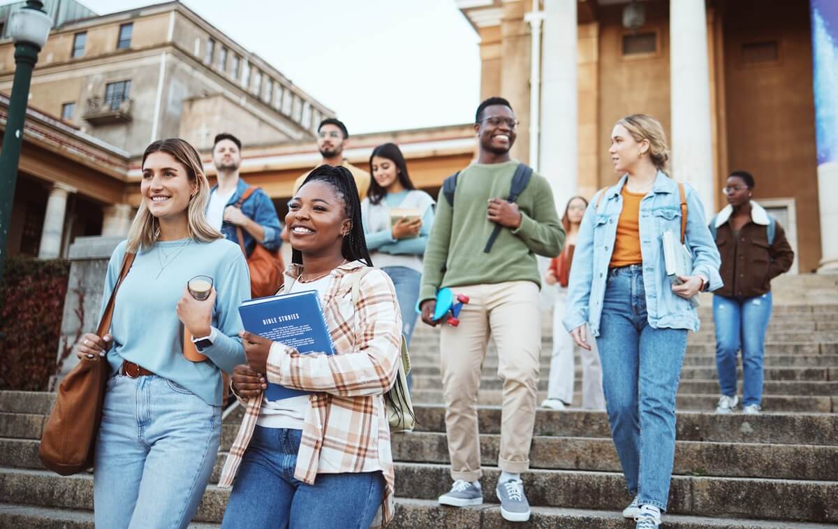Étudier sans s’endetter : Ces multinationales qui paient vos diplômes en échange de votre talent