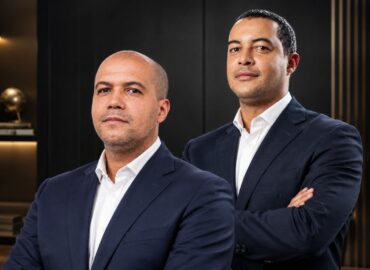 La famille milliardaire angolaise Carrinho renforce son poids dans le secteur bancaire grâce à une opération de 452 millions de dollars.